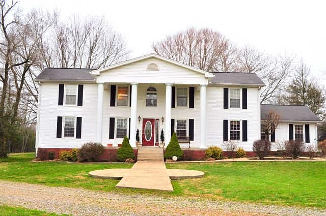 2nd image of 251 Lee Rd