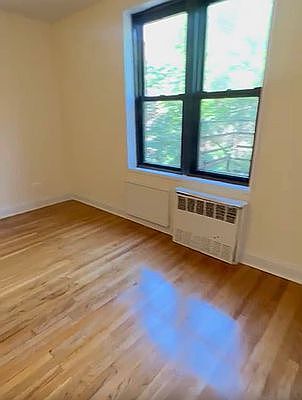 3rd image of 41-10 Bowne St #4X