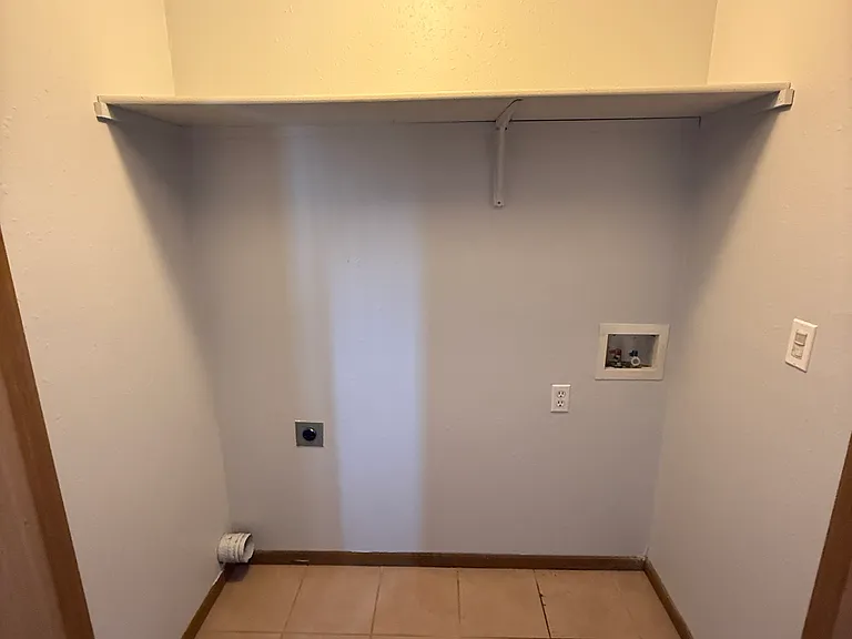 1530 Citadel Dr — Photo 6