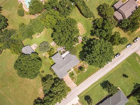 2nd image of 4701 Stafford Dr
