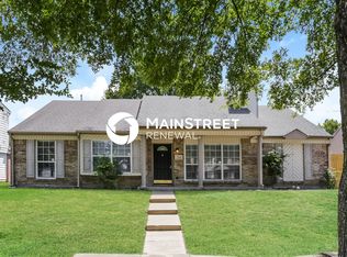 724 Sewell Dr, Lancaster, TX 75146