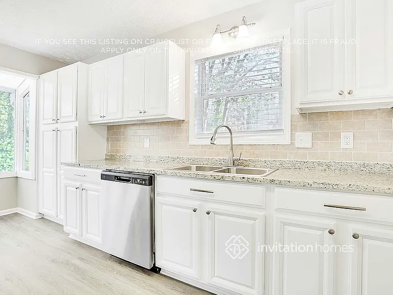 1327 Shadowood Trl — Photo 13