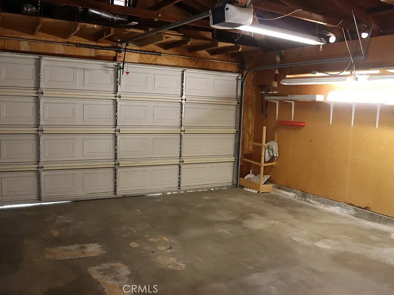 18616 Lassen St — Photo 30