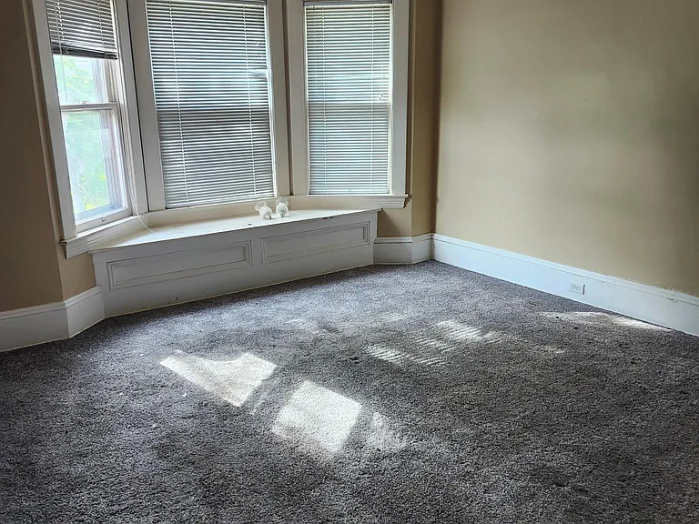 1427 Lincoln Ave — Photo 8