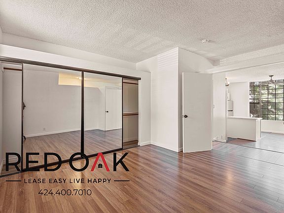4th image of 10304 1/2 Tujunga Canyon Blvd #205