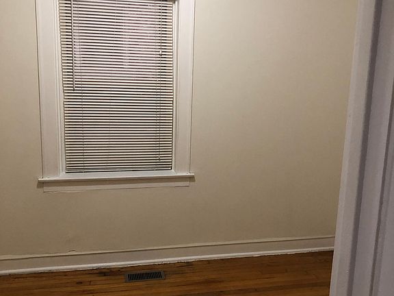 2nd image of 6827 S Maplewood Ave #1