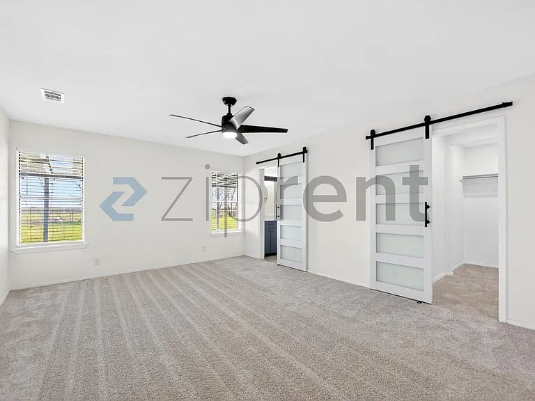 2404 State Highway 289 — Photo 17