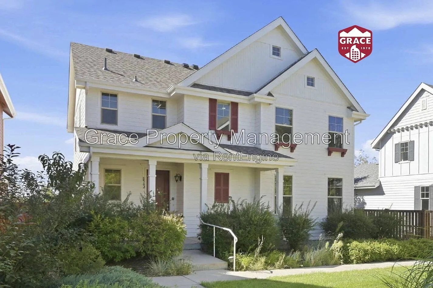 4 bed, 2.5 bath, 2640 sqft, $3,695 — Photo 1