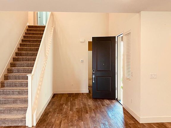 4th image of 2420 Iverstone St