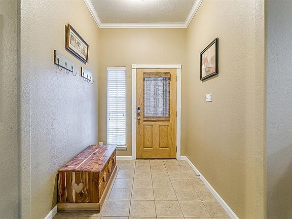 4th image of 1012 Kingfish Dr