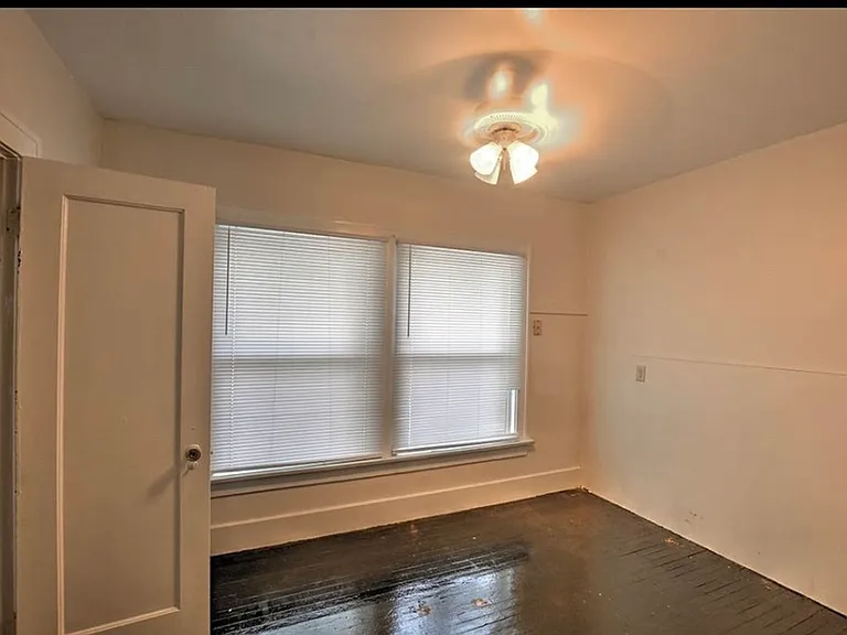 310 N Pine St #5 — Photo 6