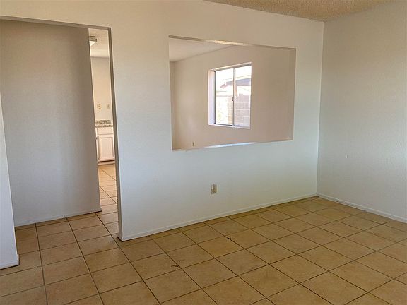 2nd image of 226 E Zapata St