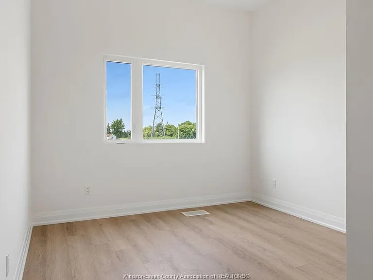 4300 Laurier Pkwy #222 — Photo 12