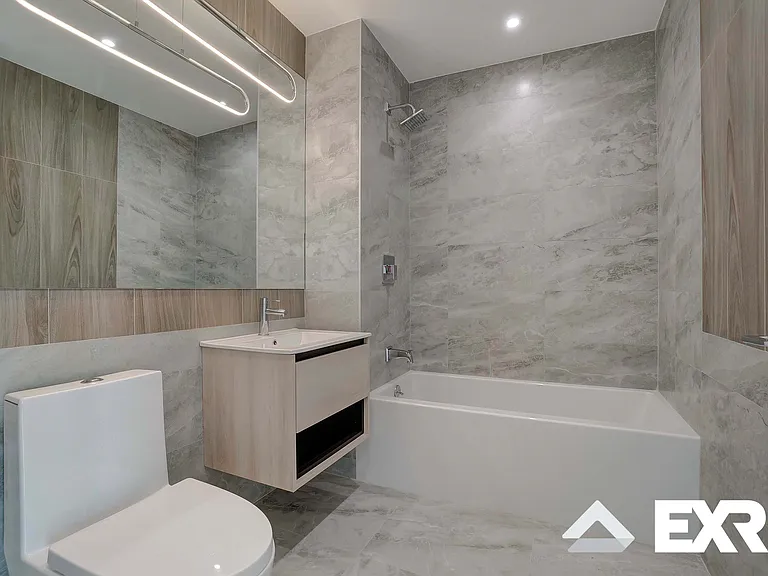 152 Erasmus St #307 — Photo 7