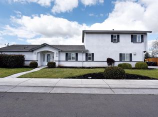 209 W Pardee Ln, Stockton, CA 95207
