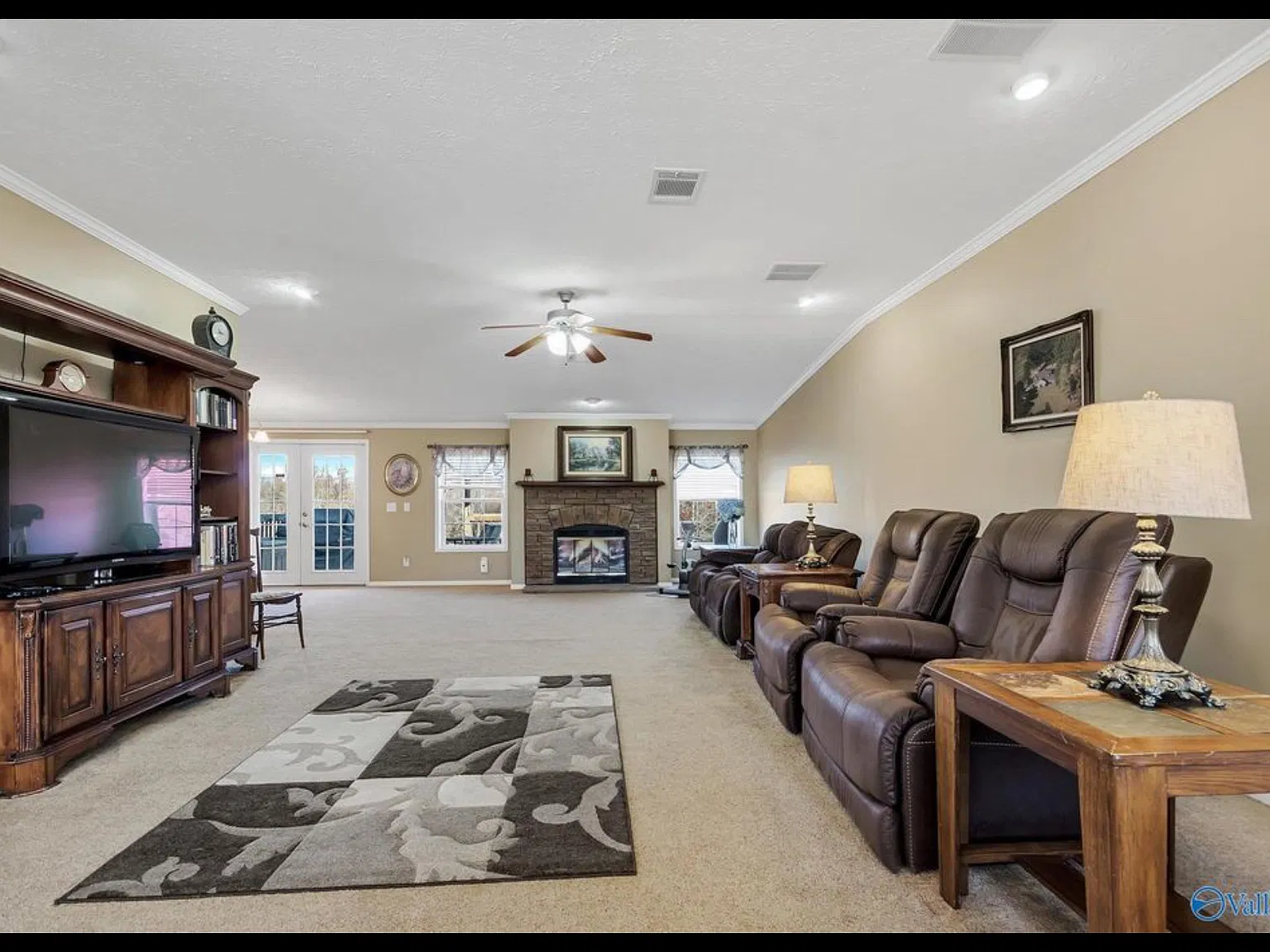 4 bed, 2983 sqft, $1,800 — Photo 4