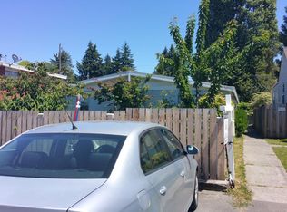 10532 Stone Ave N APT 3, Seattle, WA 98133