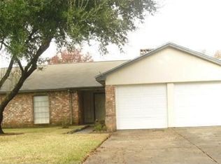 11530 Dunfield Ln, Houston, TX 77099