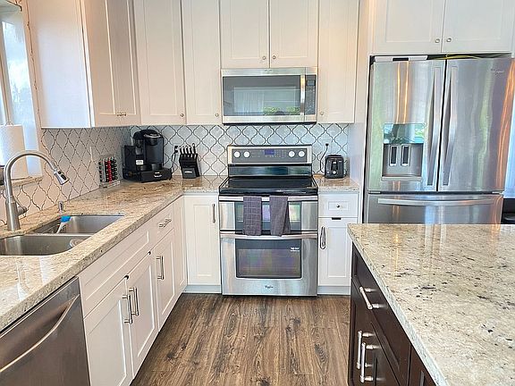 4th image of 1048 NW 30th Ct