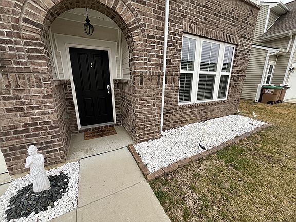 3rd image of 2346 Creek Bank Dr