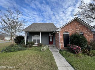 101 Wildflower Ln, Lafayette, LA 70506