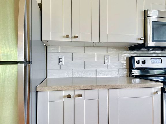 Kitchen Quartz counter SSapp
