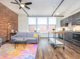 29 Franklin St #2E, Bangor, ME 04401