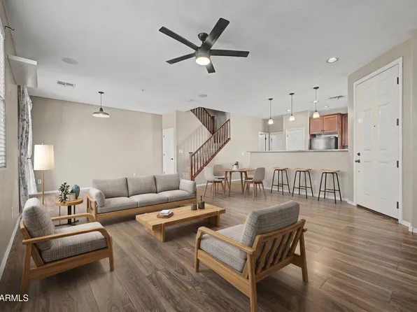 2954 E DONNER Drive, Phoenix, AZ 85042