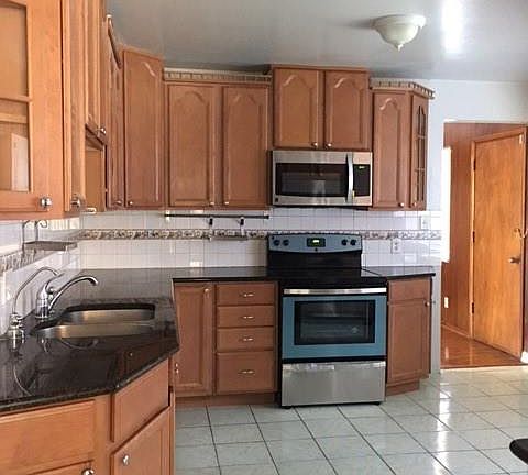 4th image of 1505 S Fenton St