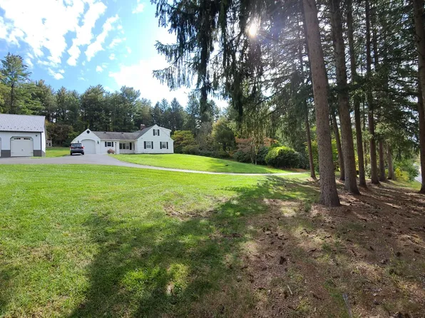2851 Fishing Creek Valley Rd, Harrisburg, PA 17112