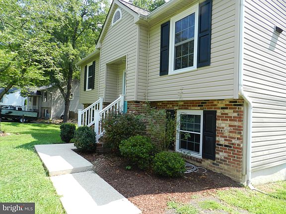 3rd image of 10707 Cobblestone Dr