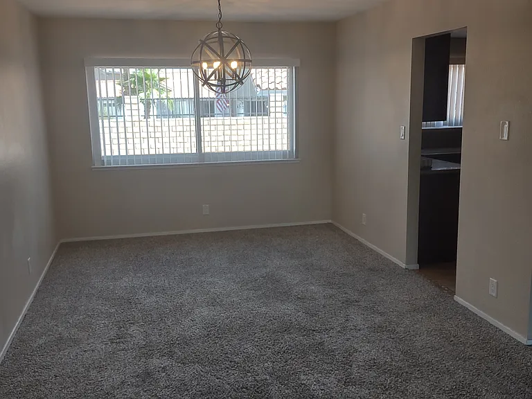 322 Esquina Dr — Photo 7