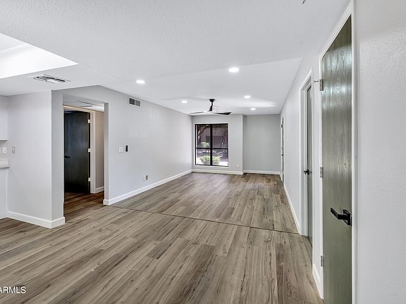 3rd image of 3131 W COCHISE Drive #118