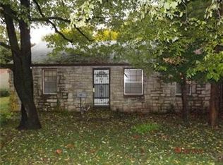 601 E Red Rd, Independence, MO 64055