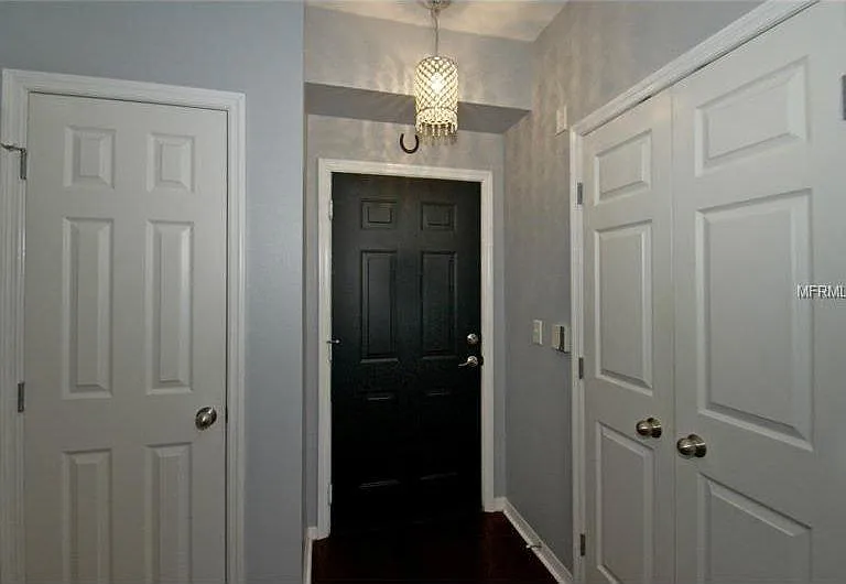 1810 E Palm Ave — Photo 2