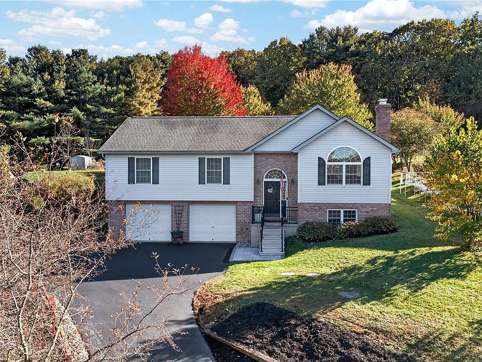 1st image of 686 Wynonah Dr