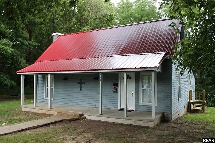 1st image of 464 Oakdale St