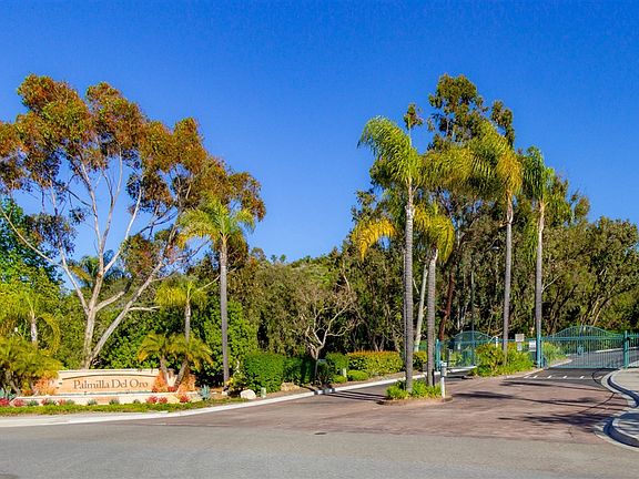 4th image of 3581 Cameo Dr Unit 36