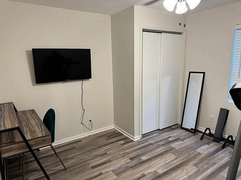 2524 W 109th Pl — Photo 10