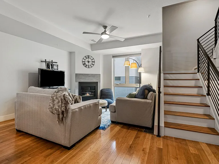1821 Irving St #104 — Photo 18
