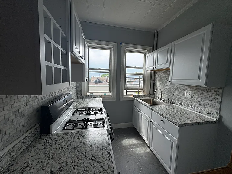 113 Garrison Ave — Photo 13