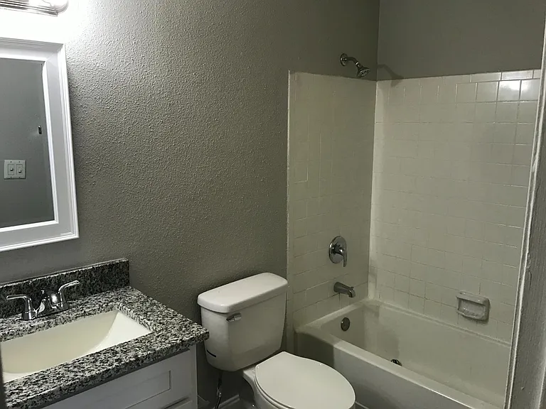 3716 Idlebrook Cir #206 — Photo 9