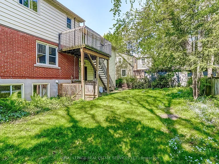 302 Maple Ave #MAIN FLOOR — Photo 25