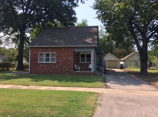 811 N Linden St, Belle Plaine, KS 67013