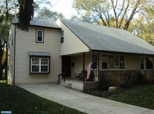 1523 S Bowling Green Dr, Cherry Hill, NJ 08003