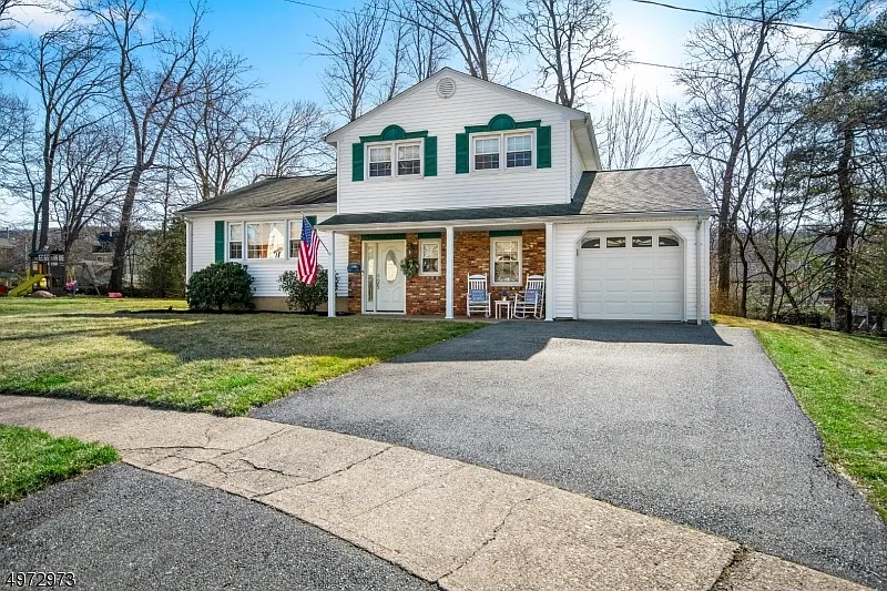 9 Rose Ct photo 1