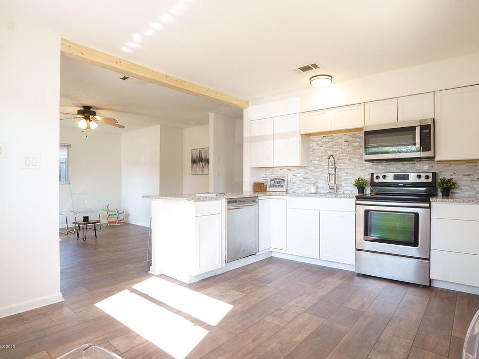 1st image of 4415 Coquina Ave