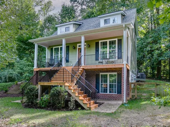 2830 Stratford Rd, Richmond, VA 23225