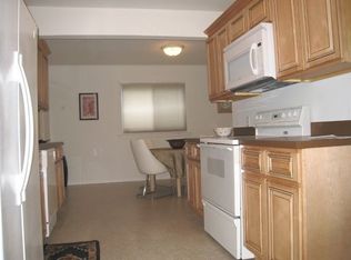 1 Peachtree Ln, Huntington Station, NY 11746