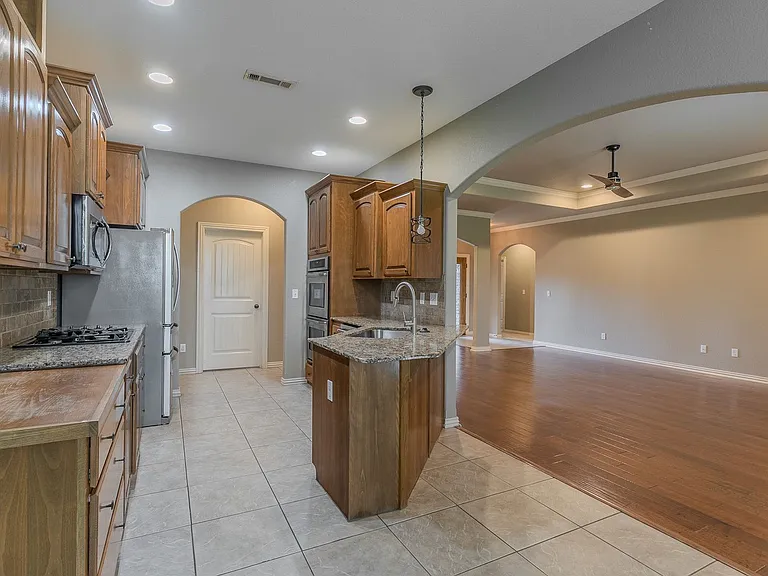 11049 Rausch Ct — Photo 11